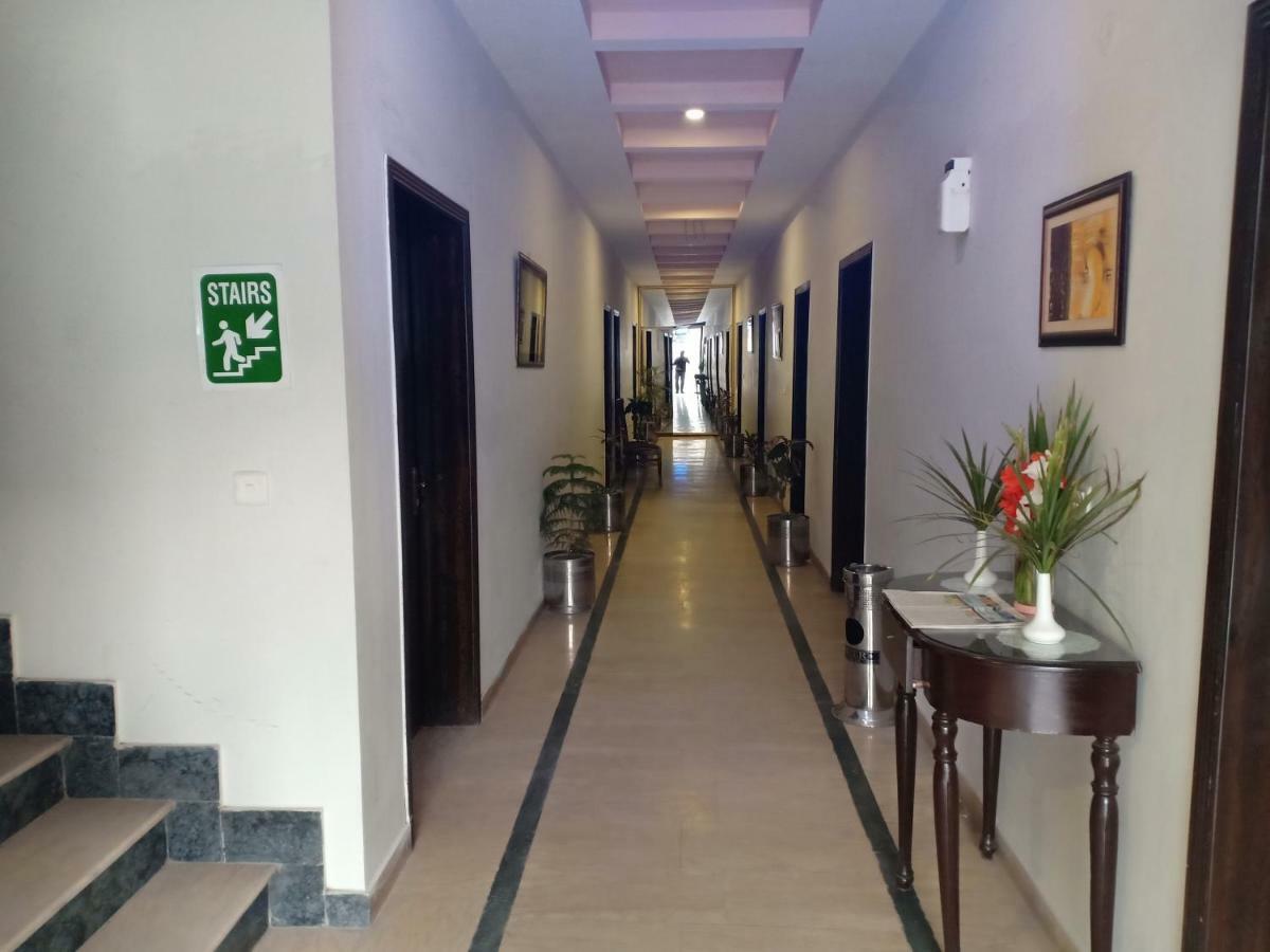 Al-Fateh Hotel Lahore Exteriér fotografie